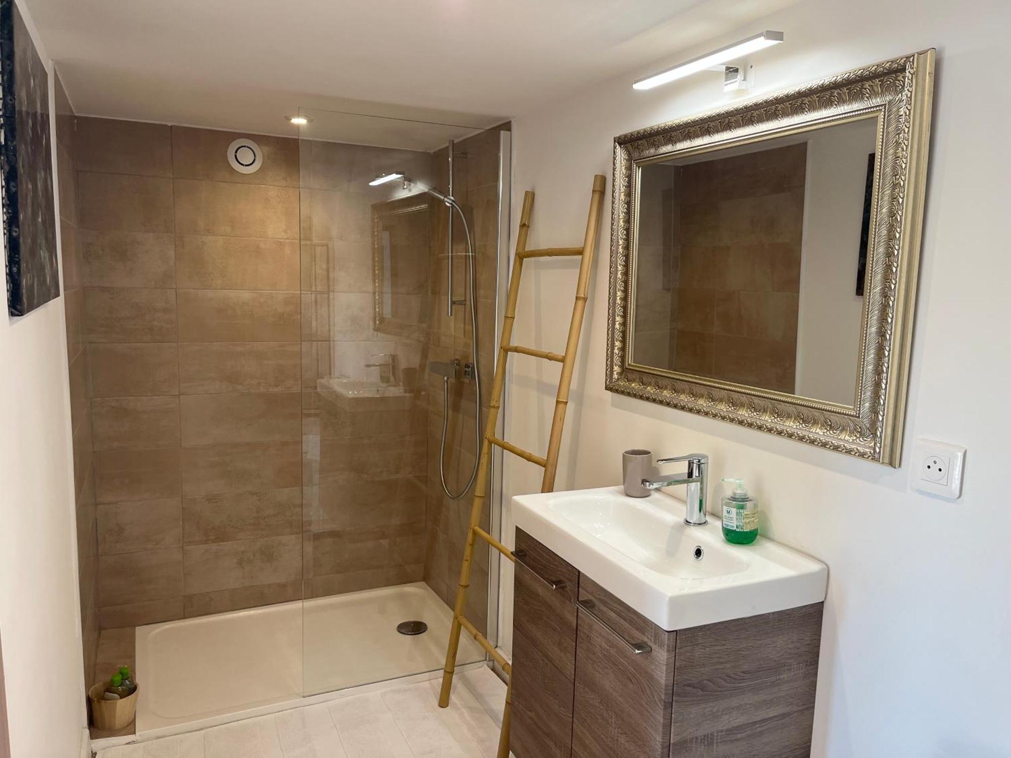 Villa Heliopolis Ventiseri Ngoại thất bức ảnh